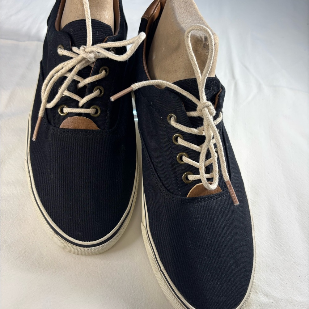 Stylish Black Canvas Men's Sneakers